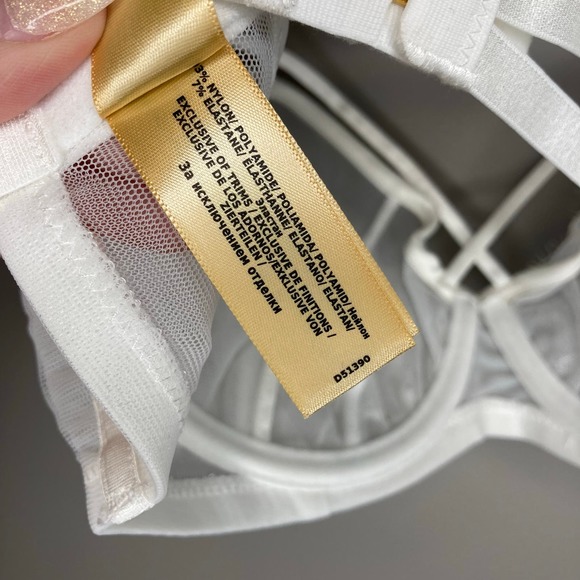 NWT Dita Von Teese Maestra White Lace Underwire Balconette Bra Size 36C - Picture 9 of 14